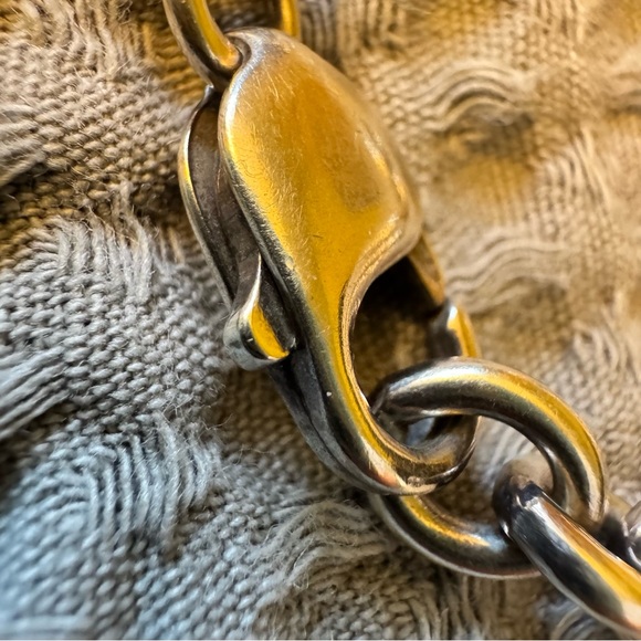 Authentic Tiffany & Co. "I 'heart' Corgis" Dog Bone Bracelet - Picture 10 of 10